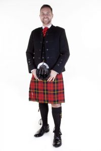 black cairngorm outfit-mod red wallacce